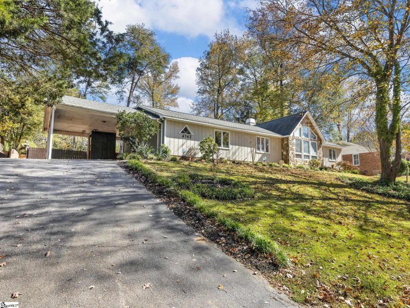 Property image 2 at 4742 Worden Drive, Spartanburg, SC 29301