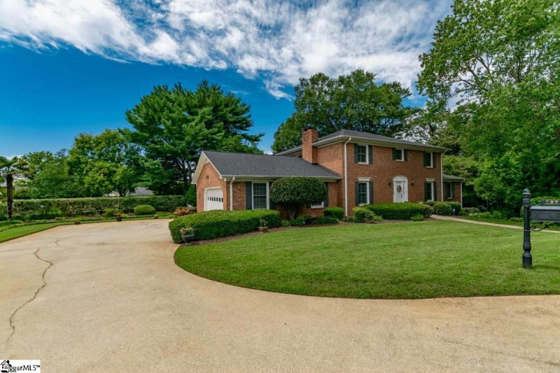 Property image 2 at 137 Swindon Circle, Greenville, SC 29615