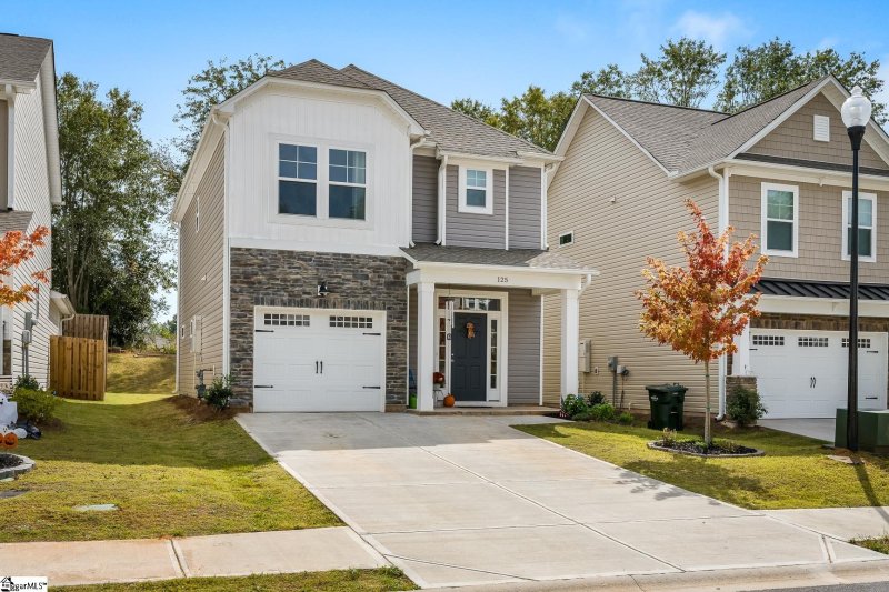 Property image 2 at 125 Highland Park Court, Easley, SC 29642-0000