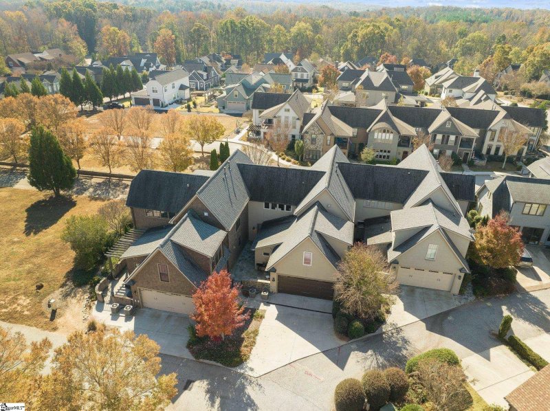 Property image 4 at 9 Village Mews Road, Piedmont, SC 29673