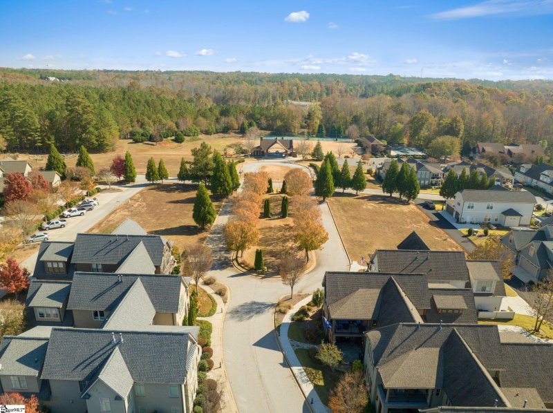 Property image 5 at 9 Village Mews Road, Piedmont, SC 29673