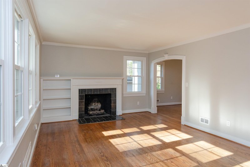 Property image 4 at 207 Bradley Boulevard, Greenville, SC 29609