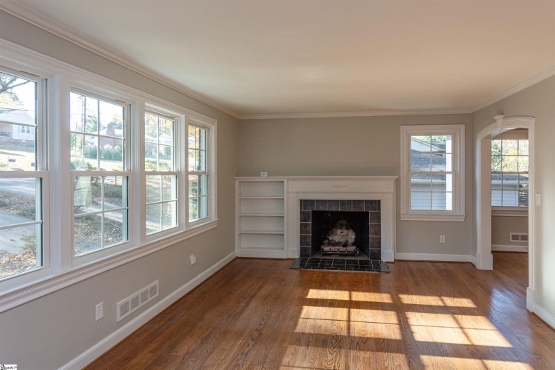 Property image 5 at 207 Bradley Boulevard, Greenville, SC 29609