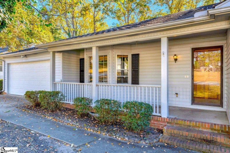 Property image 2 at 403 Spring Meadow Road, Simpsonville, SC 29680