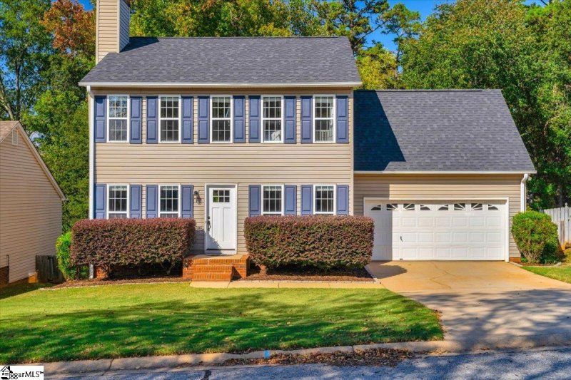 341 Riverside Chase Circle