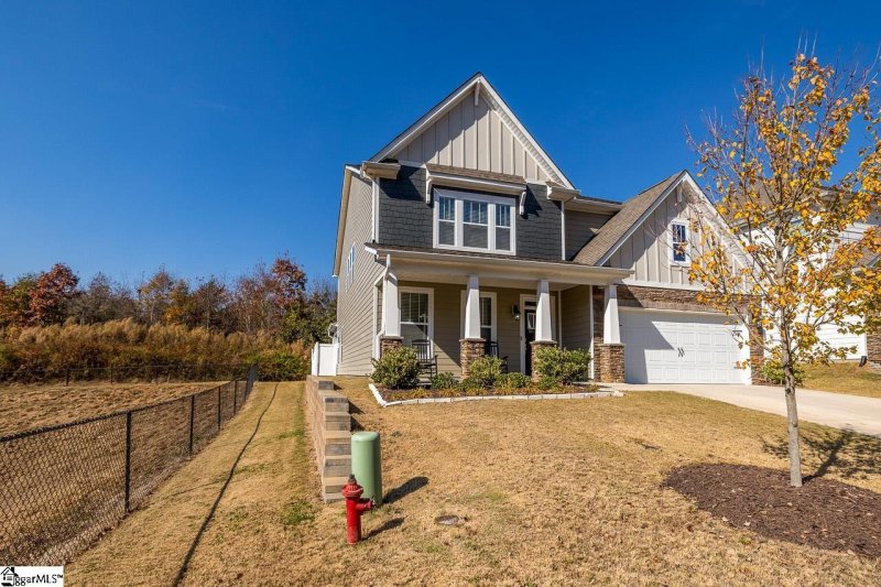 Property image 2 at 186 Pelham Glen Way, Greer, SC 29651