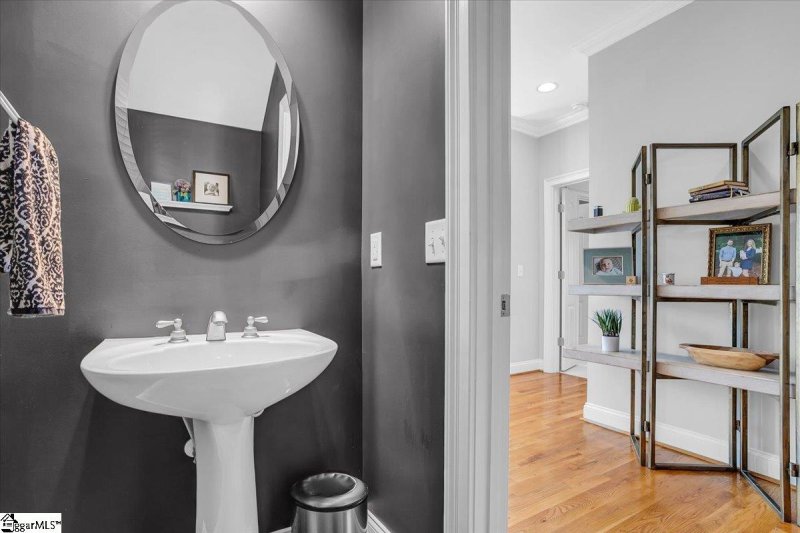 Property image 5 at 8 Firnstone Court, Greenville, SC 29607