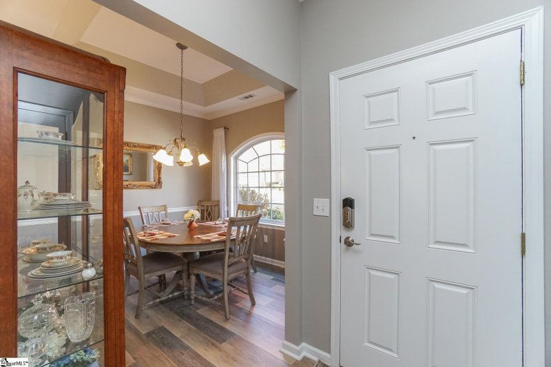 Property image 3 at 824 Woodsford Drive, Greenville, SC 29615