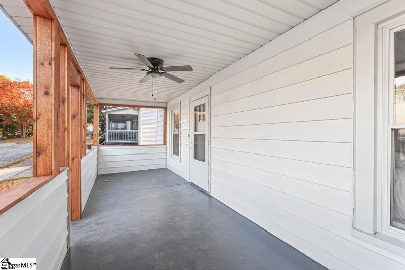 Property image 3 at 21 Taylor Street, Greenville, SC 29605