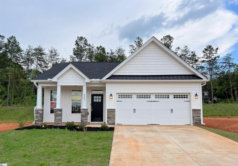 3341 Navin Trail