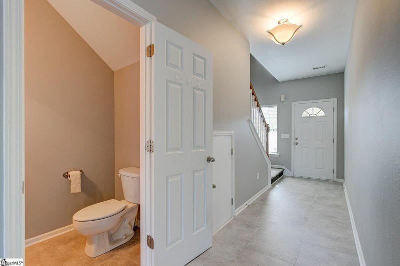 Property image 4 at 3 Rivers Edge Circle, Simpsonville, SC 29680