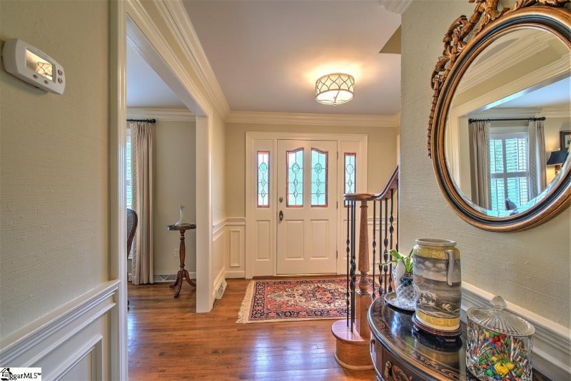 Property image 4 at 300 Summerplace Way, Greer, SC 29650