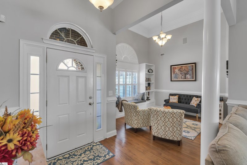 Property image 3 at 300 Glencrest Court, Greer, SC 29650