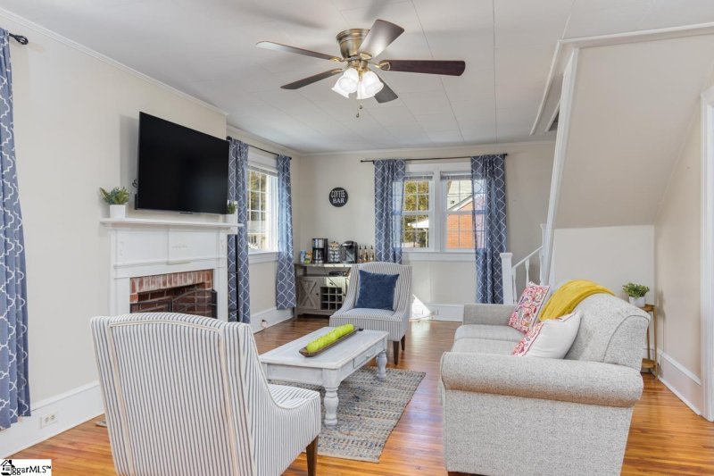 Property image 2 at 401 Stonewall Street, Clinton, SC 29325