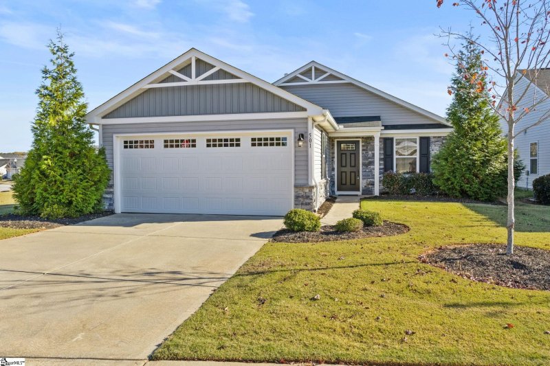 501 Harwood Court
