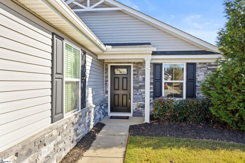 Property image 3 at 501 Harwood Court, Greenville, SC 29617