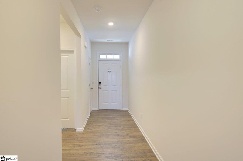 Property image 3 at 737 Liberty Walk Lane, Simpsonville, SC 29681