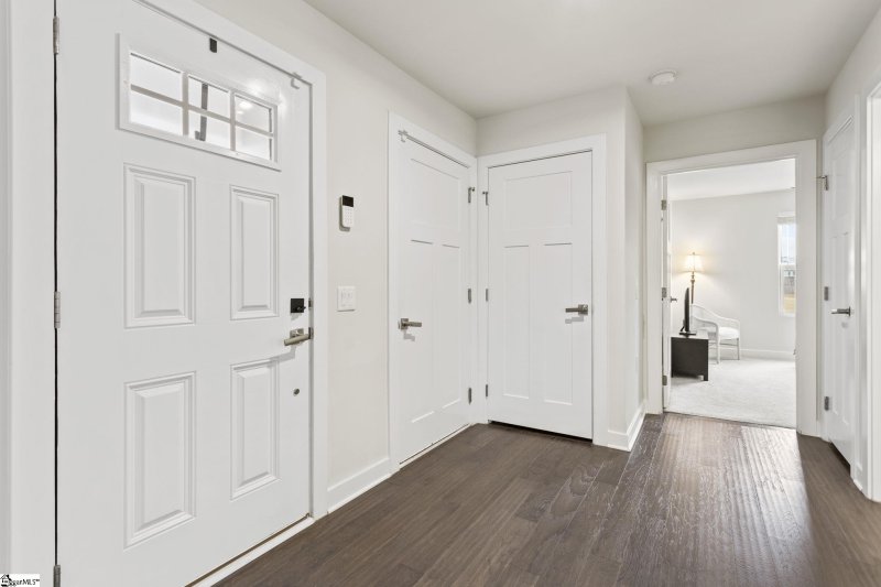 Property image 4 at 319 Fairmeadow Way, Greenville, SC 29617