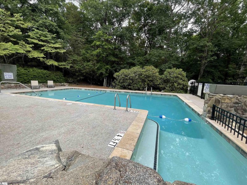 Property image 5 at 405 Cliff Ridge Drive, Cleveland, SC 29635