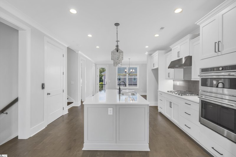 Property image 5 at 6 Corbet Court, Greenville, SC 29601