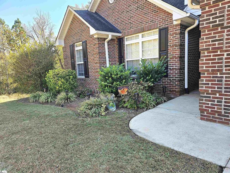 Property image 2 at 346 N Sweetwater Hills Drive, Moore, SC 29369