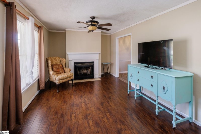 Property image 2 at 302 Camellia Lane, Simpsonville, SC 29681