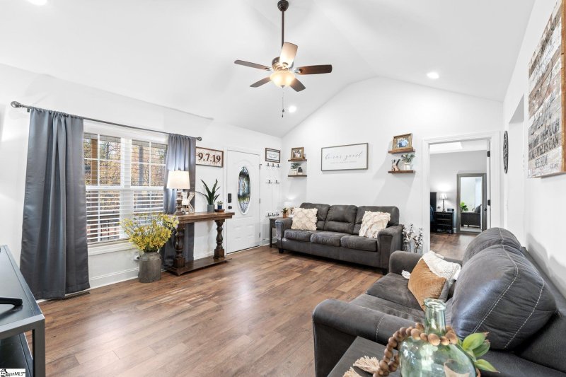 Property image 3 at 552 Edens Road, Pickens, SC 29671