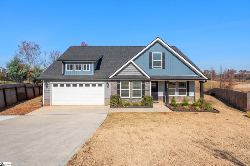 Property image 2 at 913 WILLOWPOINT Lane, Spartanburg, SC 29303