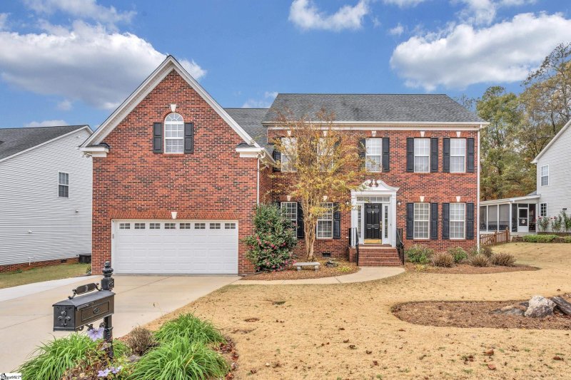 1 Silverthorn Court