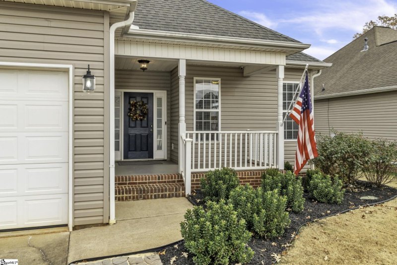 Property image 4 at 204 Summergrass Drive, Greenville, SC 29617