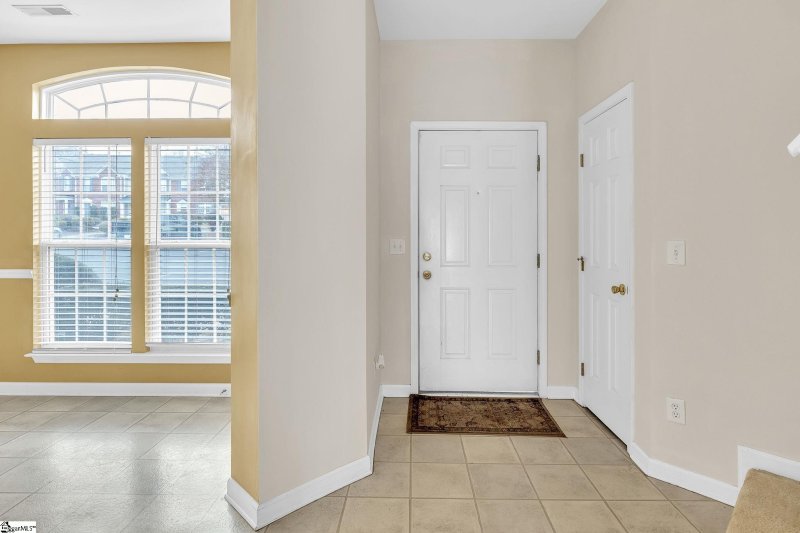 Property image 3 at 141 Spring Crossing Circle, Greer, SC 29650