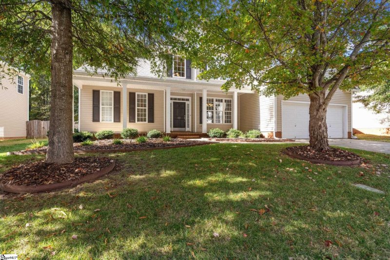 521 Kingsmoor Drive