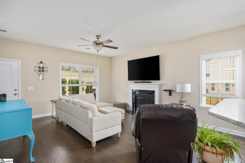 Property image 4 at 324 Avendell Drive, Easley, SC 29642