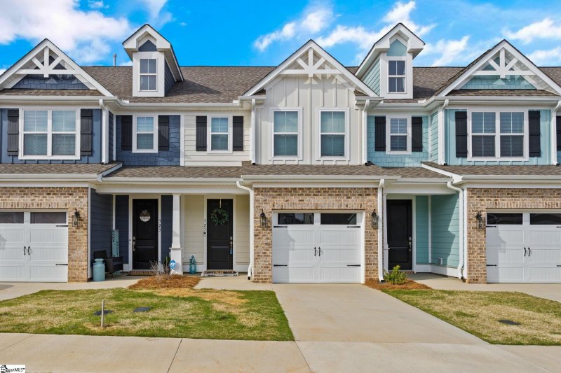 Property image 2 at 327 Stirrup Court, Greer, SC 29651