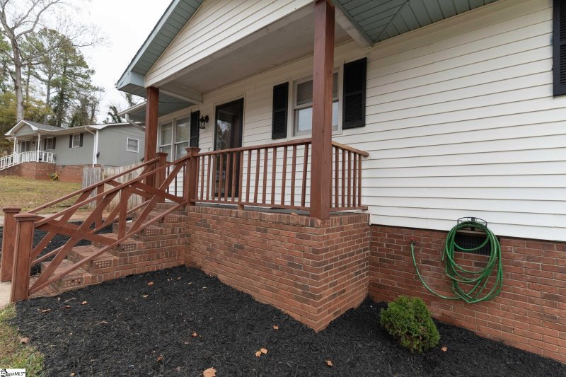 Property image 4 at 36 Kemp Court, Wellford, SC 29385