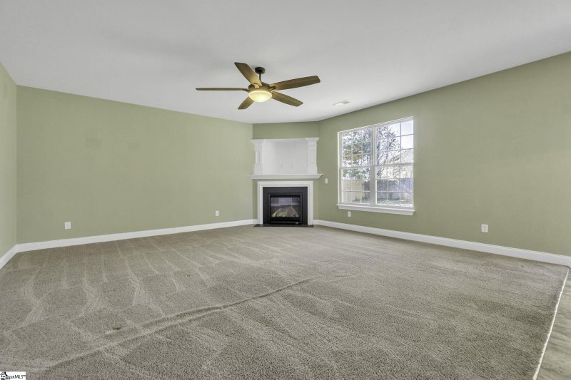 Property image 3 at 6 Windsor Creek Court, Simpsonville, SC 29681