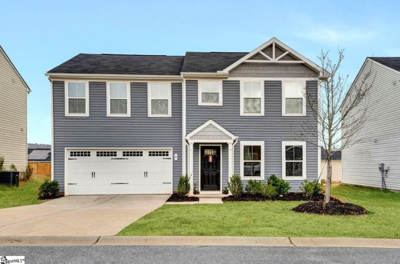 Property image 2 at 8 Torrington Drive, Greenville, SC 29617