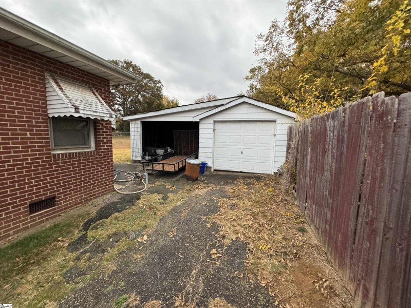 Property image 5 at 110 S Florida Avenue, Greenville, SC 29611