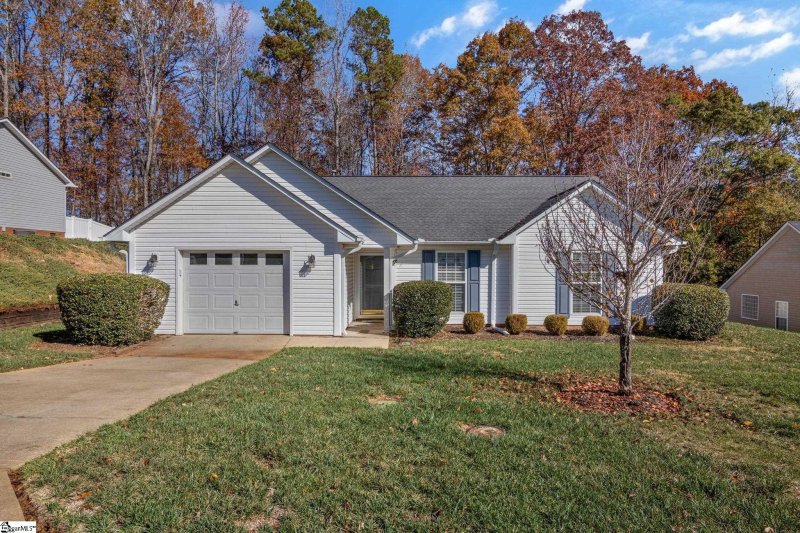 Property image 4 at 212 Stonington Way, Taylors, SC 29687