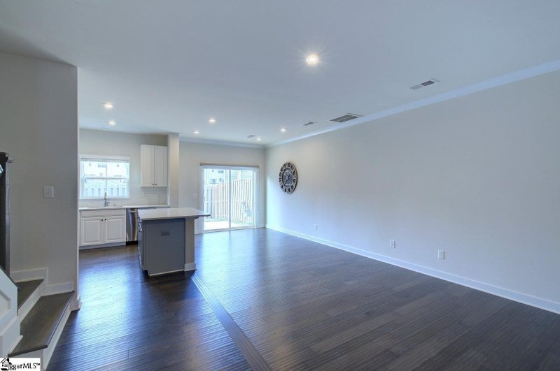 Property image 4 at 107 Roseridge Drive, Simpsonville, SC 29681