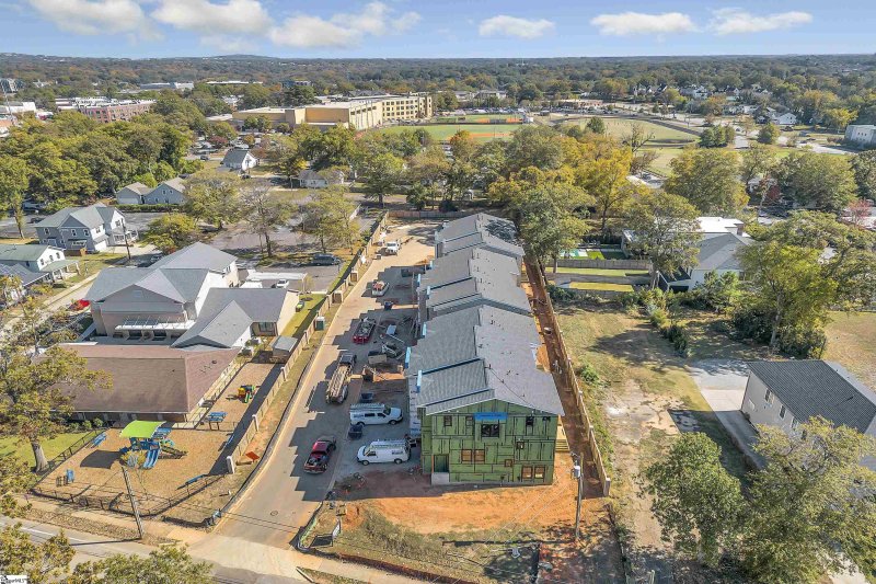 Property image 5 at 8 Corbet Court, Greenville, SC 29601