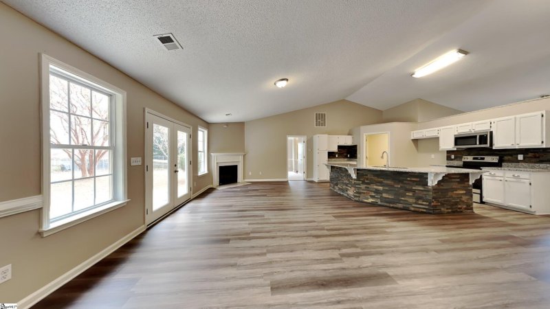 Property image 2 at 10 Casting Court, Taylors, SC 29687-5766