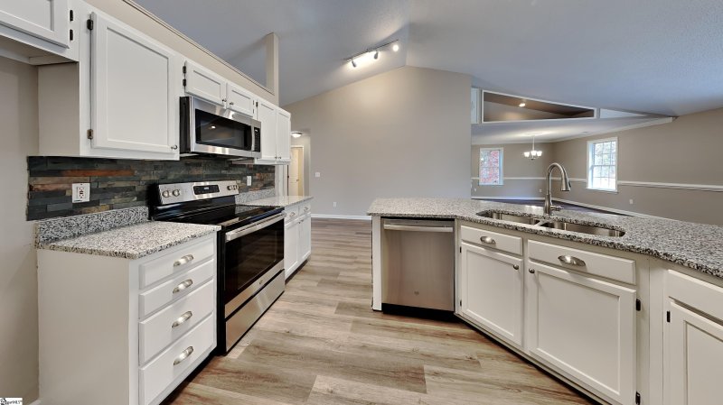 Property image 4 at 10 Casting Court, Taylors, SC 29687-5766