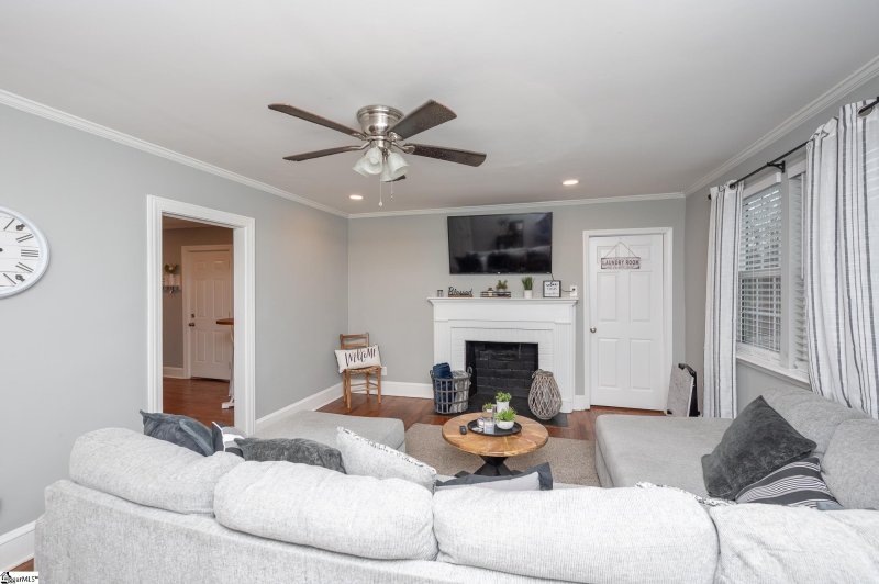Property image 4 at 1 Mayo Drive, Greenville, SC 29605