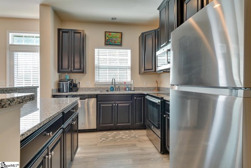 Property image 3 at 125 Emerywood Lane, Greenville, SC 29607