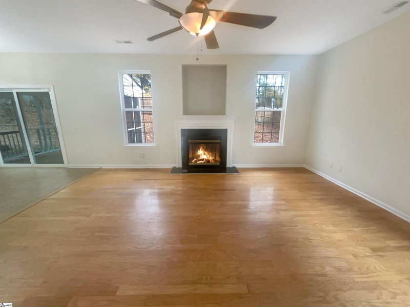 Property image 3 at 207 Kylemore Lane, Greer, SC 29650