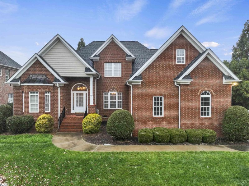 Property image 2 at 605 Mossy Ledge Lane, Simpsonville, SC 29681