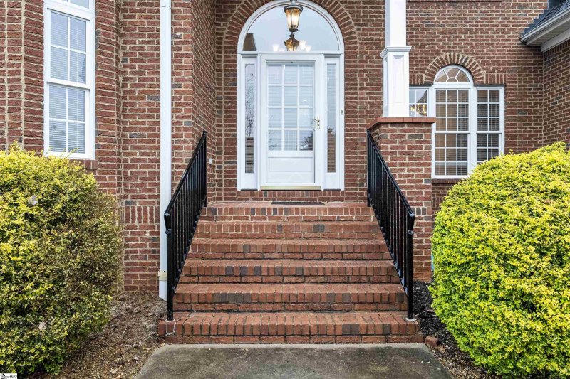 Property image 4 at 605 Mossy Ledge Lane, Simpsonville, SC 29681