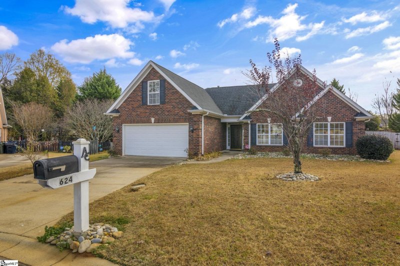 Property image 2 at 624 Ashley Commons Court, Greer, SC 29651