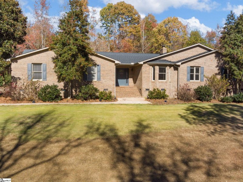 Property image 2 at 3 Robin Road, Greenville, SC 29609